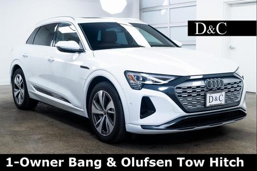 2024 Audi Q8 e-tron Premium Plus