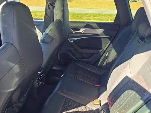 2021 Audi RS 6 Avant 4.0T