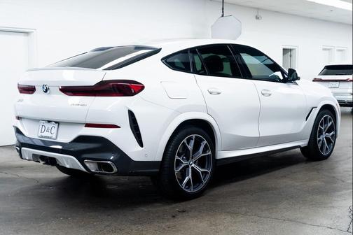 2023 BMW X6 xDrive40i