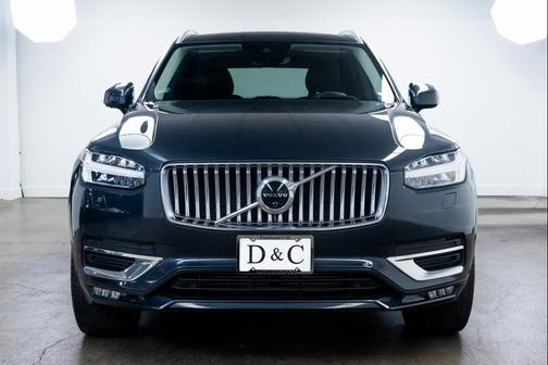 2022 Volvo XC90 T6 Inscription