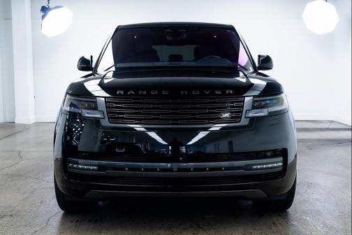 2023 Land Rover Range Rover P400 SE