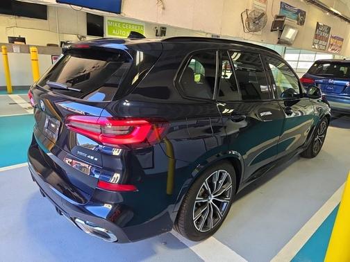 2023 BMW X5 PHEV xDrive45e