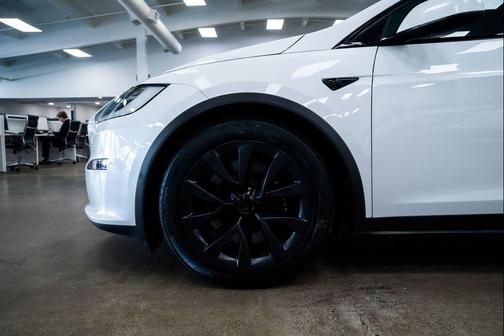 Pearl White Multi-Coat 2022 Tesla Model X 3rd Row Seats Full Self Driving Capability