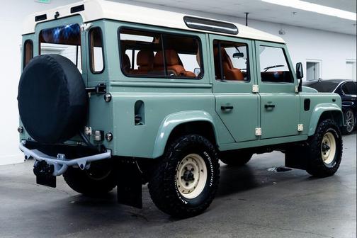 1987 Land Rover Defender 5-Speed Manual Heated Seats 3rd Row Seating