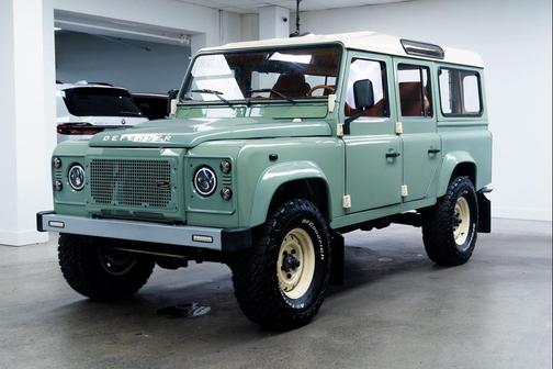 1987 Land Rover Defender 5-Speed Manual Heated Seats 3rd Row Seating