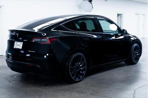 2022 Tesla Model Y Performance Dual Motor All-Wheel Drive