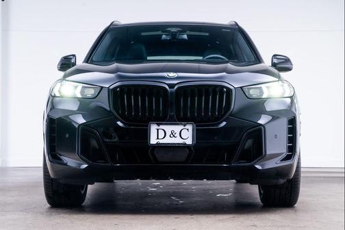 Black Sapphire Metallic 2025 BMW X5 PHEV xDrive50e