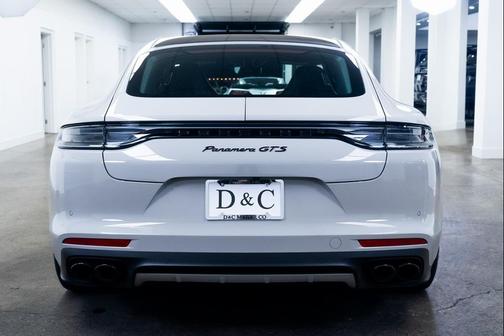 2023 Porsche Panamera GTS