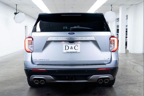 Iconic Silver Metallic 2020 Ford Explorer Platinum
