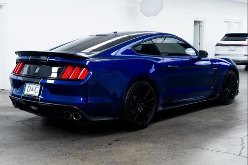 2016 Ford Shelby GT350 Base