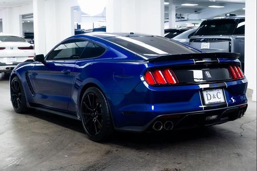 2016 Ford Shelby GT350 Base