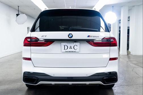 2021 BMW X7 M50i