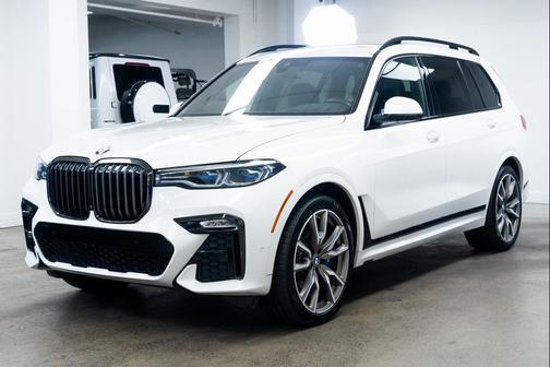 2021 BMW X7 M50i