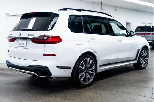 2021 BMW X7 M50i