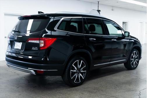2021 Honda Pilot AWD Elite