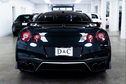 2017 Nissan GT-R Premium