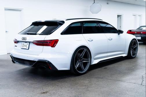 Glacier White Metallic 2021 Audi RS 6 Avant 4.0T