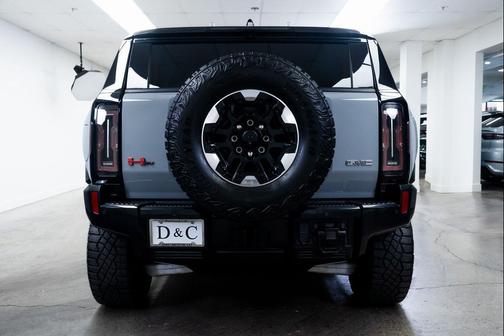 2024 GMC HUMMER EV SUV 2X