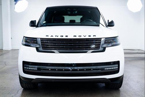 2024 Land Rover Range Rover P400 SE