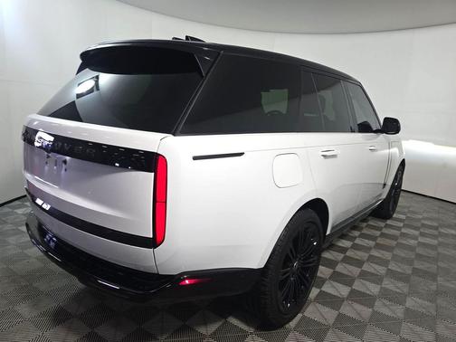 2024 Land Rover Range Rover P400 SE