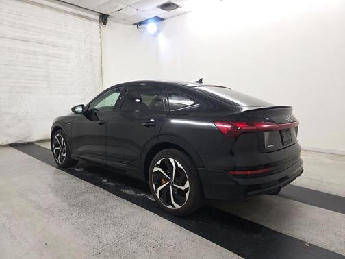 2022 Audi e-tron Sportback S line Premium Plus