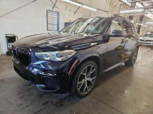 Carbon Black Metallic 2023 BMW X5 xDrive40i