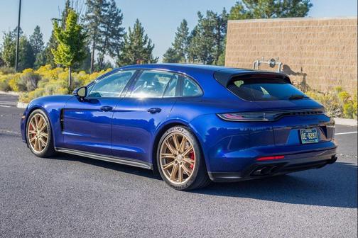 2021 Porsche Panamera GTS