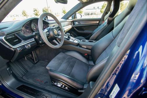 2021 Porsche Panamera GTS