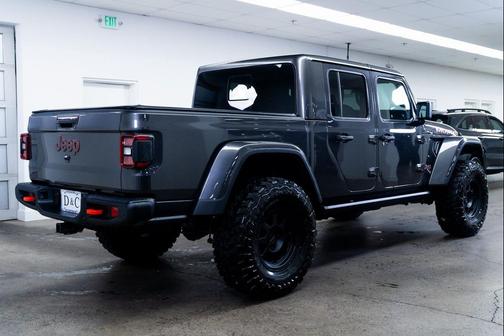 2025 Jeep Gladiator Mojave X