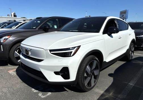 Crystal White Metallic 2023 Volvo C40 Recharge Pure Electric Twin Ultimate