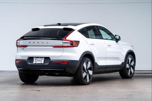 Crystal White Metallic 2023 Volvo C40 Recharge Pure Electric Twin Ultimate