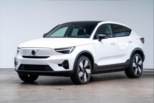 Crystal White Metallic 2023 Volvo C40 Recharge Pure Electric Twin Ultimate