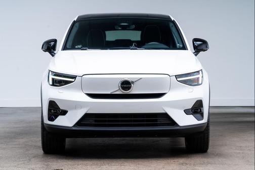 Crystal White Metallic 2023 Volvo C40 Recharge Pure Electric Twin Ultimate