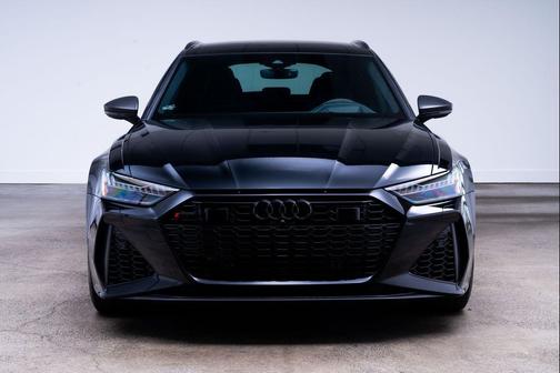 Mythos Black Metallic 2025 Audi RS 6 Avant 4.0T