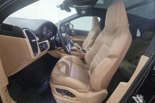 2023 Porsche Cayenne Cayenne