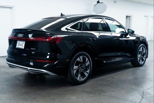 2022 Audi e-tron Sportback S line Premium Plus