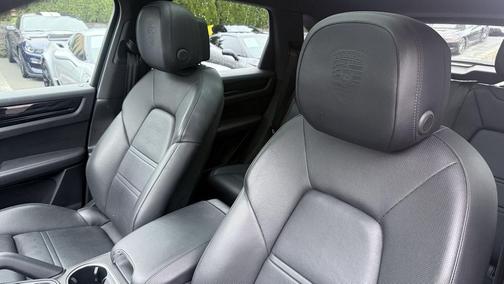 2019 Porsche Cayenne Cayenne