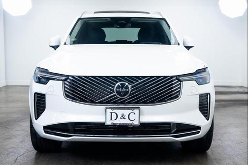 2025 Volvo XC90 B6 Ultra