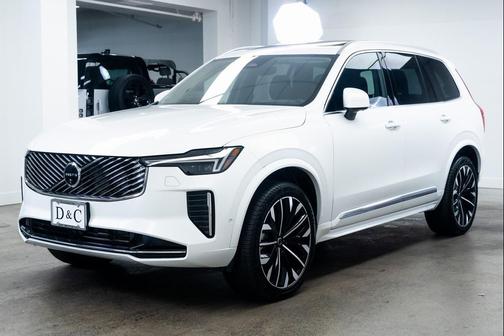 2025 Volvo XC90 B6 Ultra