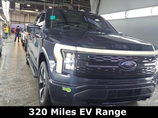 2022 Ford F-150 Lightning Platinum