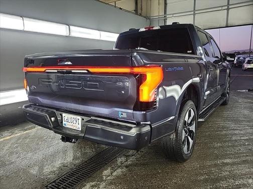2022 Ford F-150 Lightning Platinum