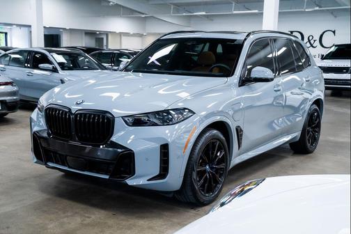 Brooklyn Grey Metallic 2024 BMW X5 PHEV xDrive50e