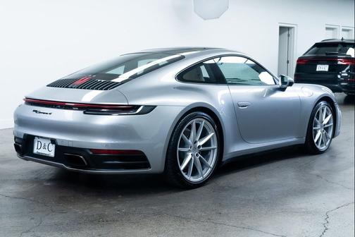 2021 Porsche 911 Carrera 4
