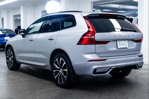 2025 Volvo XC60 B5 Plus