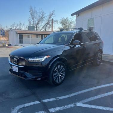 2021 Volvo XC90 T5 Momentum