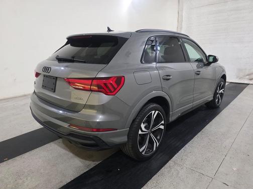 2023 Audi Q3 45 S line Premium Plus