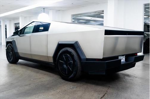 2024 Tesla Cybertruck Cyberbeast