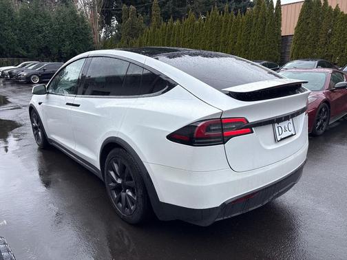 2025 Tesla Model X Long Range