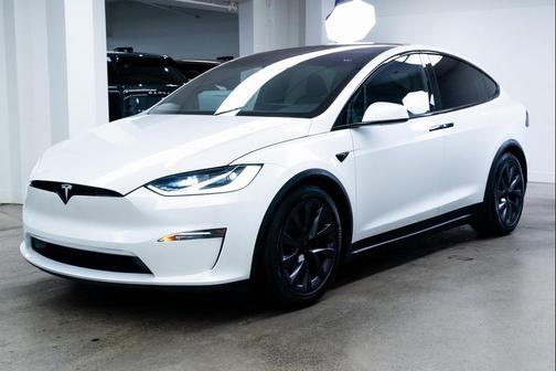 2025 Tesla Model X Long Range