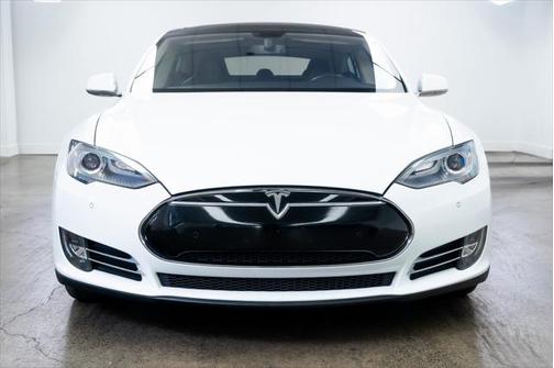 2014 Tesla Model S Base